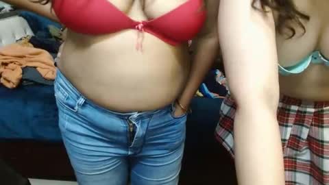 Snapshot of we_are_indian chatting on December 31, 1:41 pm khushiwife kabirhubby kavyasexy gf online show from December 31, 1:41 pm