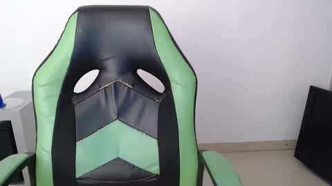 Trixie 3 online show from March 10, 2:21 pm