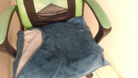 Trixie 3 online show from September 26, 1:52 pm