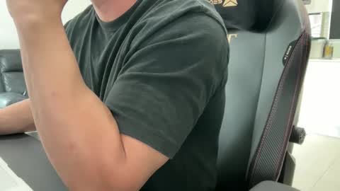 Weapon X online show from March 1, 9:19 pm