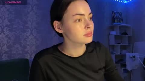 Alice online show from April 12, 7:07 pm