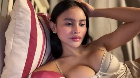 Maggie online show from November 4, 4:08 pm