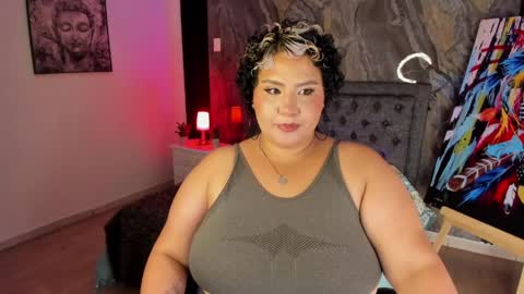 wen_jones online show from April 9, 4:16 am