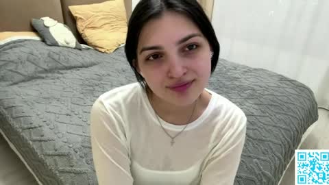 Kiki online show from April 11, 7:07 pm