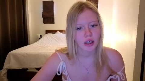 Wendy online show from June 30, 3:06 am
