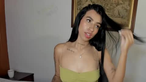 Wendy Marshall  online show from April 18, 7:58 pm