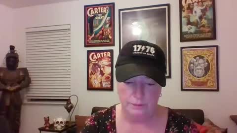 WendyCU online show from April 22, 7:04 am