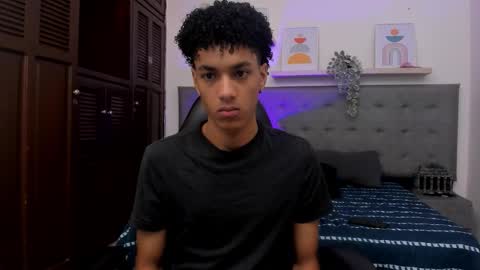 WES online show from December 18, 3:18 pm