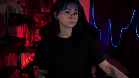 little girl who is always rightLisa online show from June 30, 1:16 am