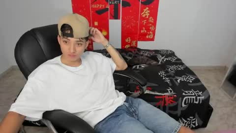 Wesley Boy online show from April 13, 8:02 pm