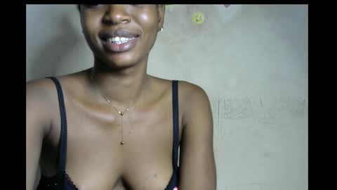 Bella online show from November 16, 11:29 pm