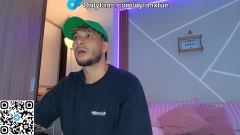 Mia and Dylan online show from November 28, 4:42 am