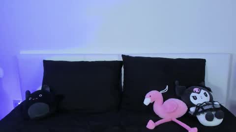 Snapshot of white_do11 chatting on October 31, 5:46 pm Bella online show from October 31, 5:46 pm