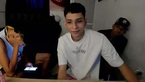 white online show from March 26, 8:14 pm