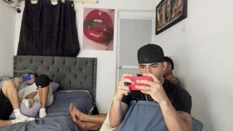 white online show from May 23, 8:32 am