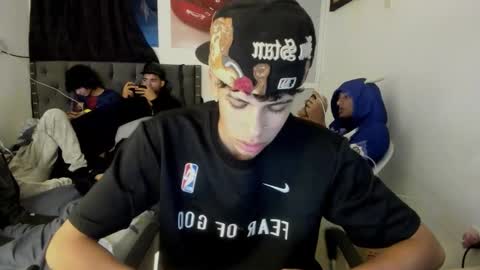 white online show from April 11, 6:40 am