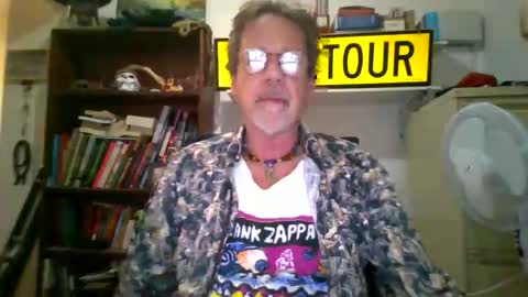 whiteboomer online show from April 24, 9:55 am