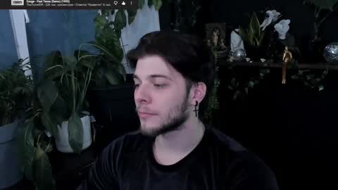 Gus online show from February 12, 9:29 pm