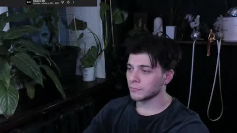 Gus online show from December 20, 12:06 am