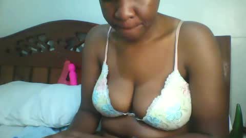 whitney_ly online show from June 20, 5:02 am