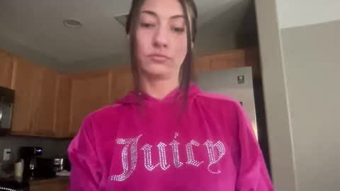 iamwhitneyoc online show from March 17, 2:44 pm