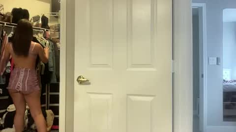 iamwhitneyoc online show from November 19, 7:56 pm