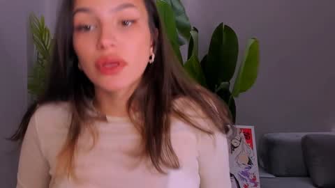 whoislulu online show from December 5, 5:55 pm