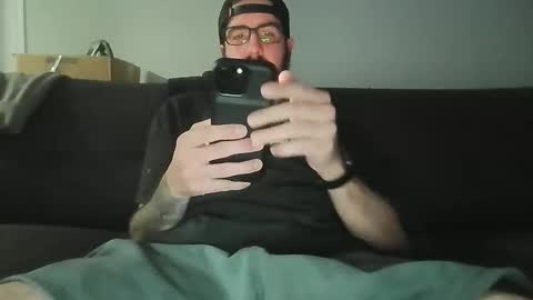 whtboytatted384 online show from December 18, 1:12 am