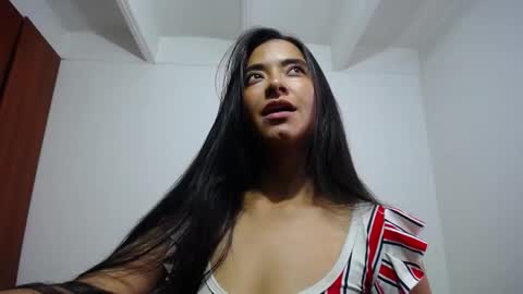 Ilauren online show from November 5, 12:18 pm