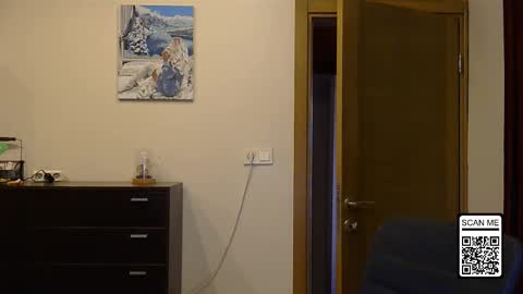 Snapshot of wild_silk_desire chatting on October 23, 2:29 pm Alina online show from October 23, 2:29 pm