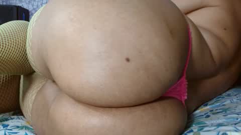 Snapshot of wildasslove4u chatting on October 13, 1:51 am Wild online show from October 13, 1:51 am