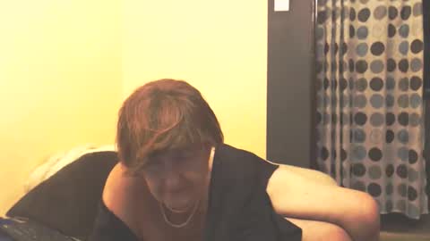 WildRedCat online show from December 13, 7:53 pm