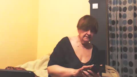 WildRedCat online show from April 23, 7:15 pm