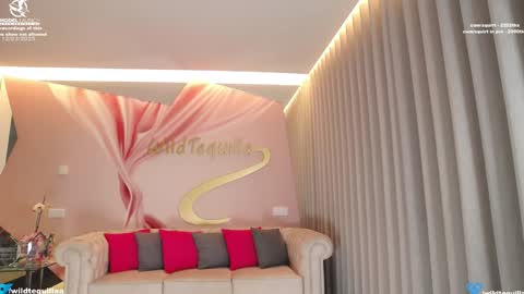 Lili online show from March 12, 7:47 pm