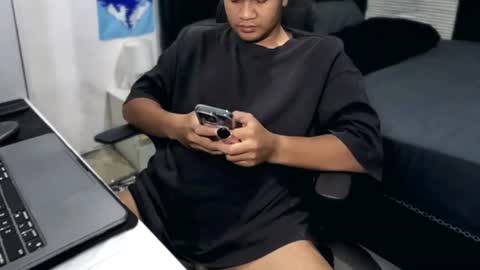 Wildy online show from July 23, 2:03 pm