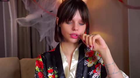 Eva online show from October 30, 1:28 am