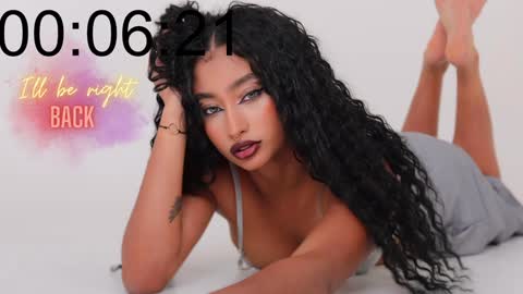 Snapshot of willow_hendrix chatting on January 28, 2:21 pm Ms Willow online show from January 28, 2:21 pm