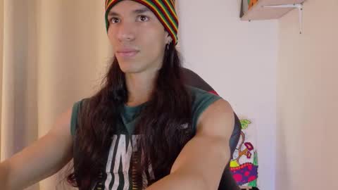 willy_veins online show from November 2, 10:37 am
