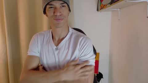 Snapshot of willy_veins chatting on October 20, 11:04 am willy_veins online show from October 20, 11:04 am