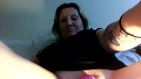 wilmafingrdoo69 online show from February 24, 6:38 am