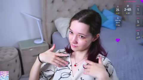 Snapshot of wilmavitanza chatting on October 25, 4:57 am for u Alise online show from October 25, 4:57 am