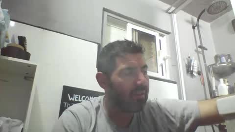 Snapshot of windowpane5 chatting on February 7, 8:42 pm windowpane online show from February 7, 8:42 pm