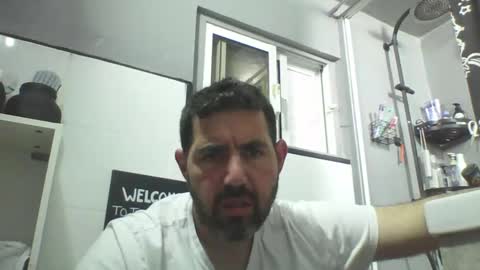 Snapshot of windowpane5 chatting on February 2, 5:59 pm windowpane online show from February 2, 5:59 pm