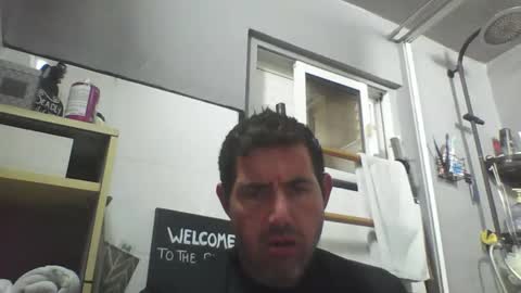 Snapshot of windowpane5 chatting on October 16, 11:14 pm windowpane online show from October 16, 11:14 pm