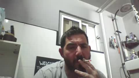 Snapshot of windowpane5 chatting on February 6, 10:32 pm windowpane online show from February 6, 10:32 pm