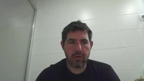 Snapshot of windowpane5 chatting on March 3, 9:11 am windowpane online show from March 3, 9:11 am