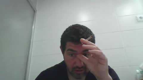 Snapshot of windowpane5 chatting on March 1, 1:18 pm windowpane online show from March 1, 1:18 pm