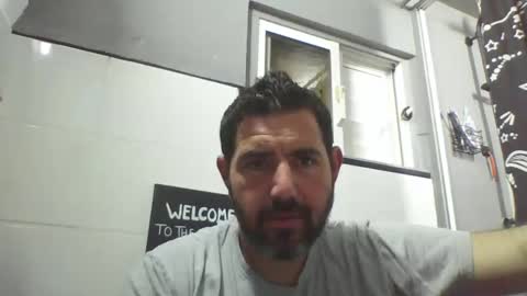 Snapshot of windowpane5 chatting on February 14, 6:29 pm windowpane online show from February 14, 6:29 pm