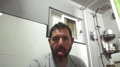 Snapshot of windowpane5 chatting on February 13, 7:10 pm windowpane online show from February 13, 7:10 pm