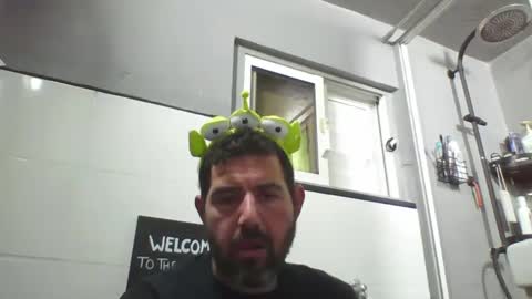 Snapshot of windowpane5 chatting on February 16, 1:25 am windowpane online show from February 16, 1:25 am